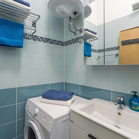 Happy Apartment *