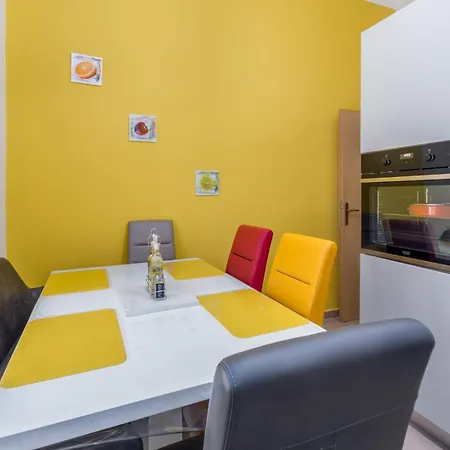Apartment Happy Pula
