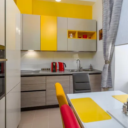 Apartment Happy