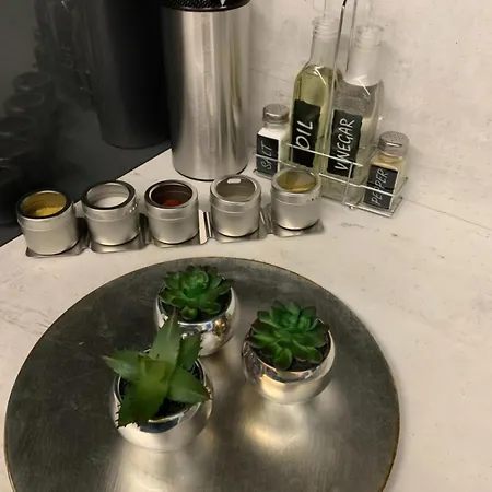 Happy Apartment *